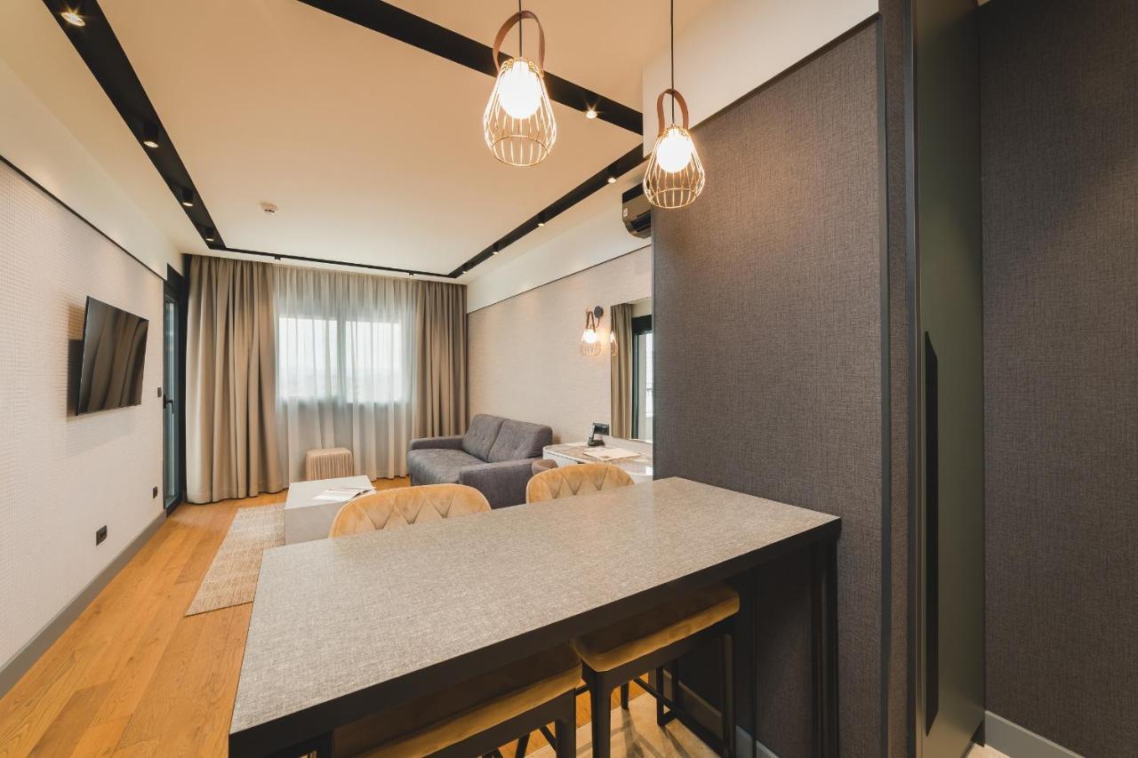 Signum Hotel 포드고리차 외부 사진