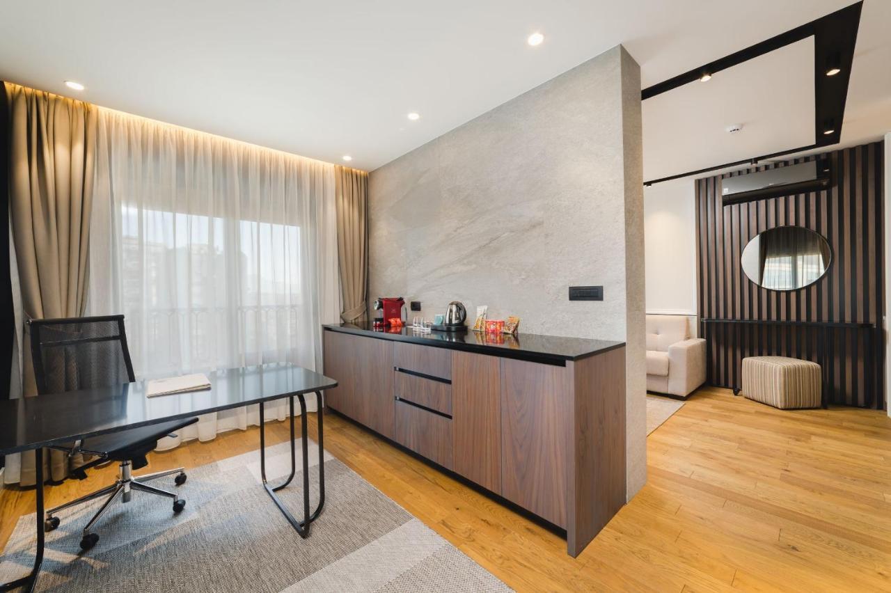 Signum Hotel 포드고리차 외부 사진